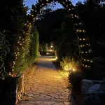 “sparisio” Casa In Sasso Con Piscina E Campo Da Tennis Βίλα *
