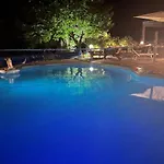 “sparisio” Casa In Sasso Con Piscina E Campo Da Tennis Βίλα *