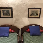 “sparisio” Casa In Sasso Con Piscina E Campo Da Tennis Βίλα