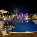 “sparisio” Casa In Sasso Con Piscina E Campo Da Tennis Βίλα *