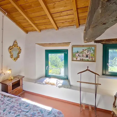 “sparisio” Casa In Sasso Con Piscina E Campo Da Tennis Villa Lama