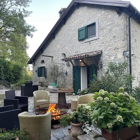 빌라 “sparisio” Casa In Sasso Con Piscina E Campo Da Tennis