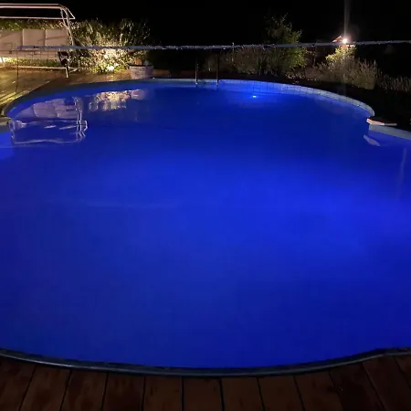 “sparisio” Casa In Sasso Con Piscina E Campo Da Tennis Villa *