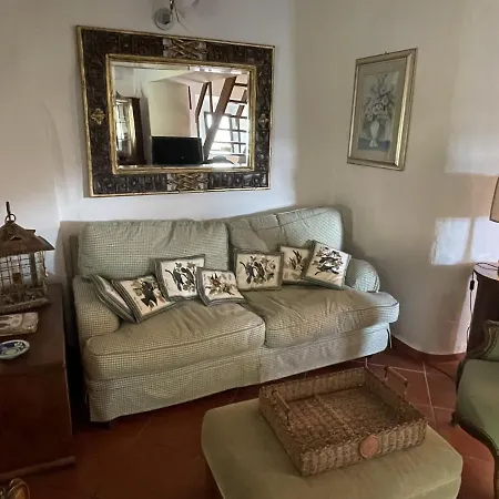 “sparisio” Casa In Sasso Con Piscina E Campo Da Tennis