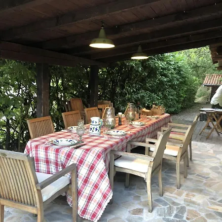 “sparisio” Casa In Sasso Con Piscina E Campo Da Tennis