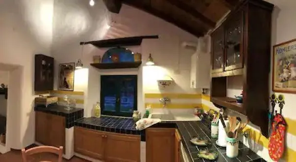 “sparisio” Casa In Sasso Con Piscina E Campo Da Tennis Villa Lama (Bologna)