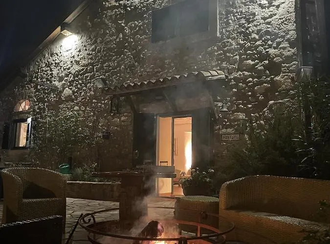 “sparisio” Casa In Sasso Con Piscina E Campo Da Tennis * Lama (Bologna)