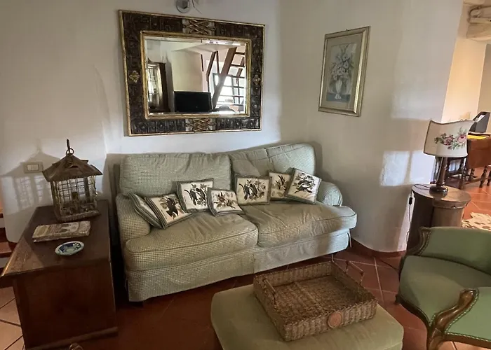 “sparisio” Casa In Sasso Con Piscina E Campo Da Tennis