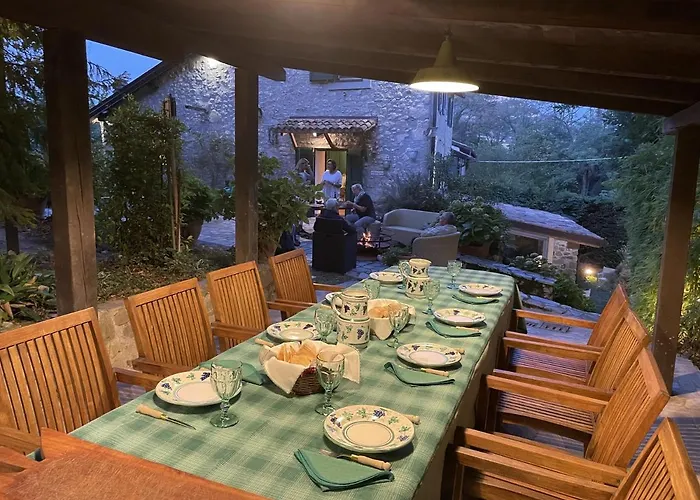 “sparisio” Casa In Sasso Con Piscina E Campo Da Tennis * Lama (Bologna)