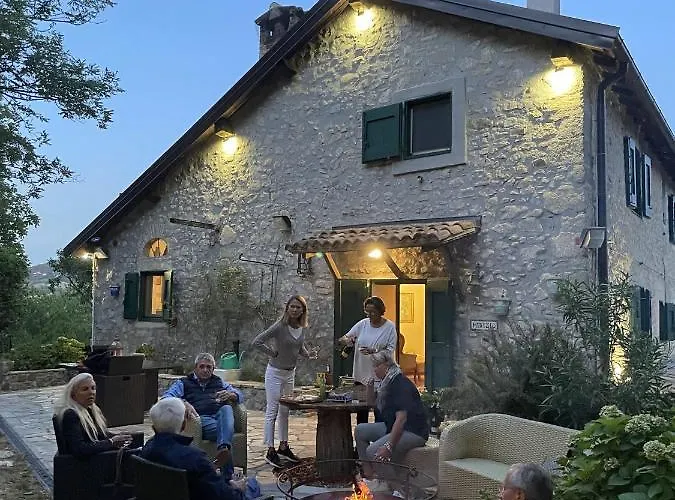 “sparisio” Casa In Sasso Con Piscina E Campo Da Tennis