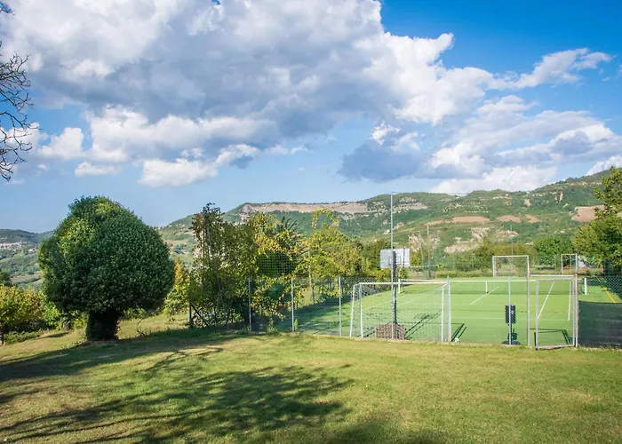 “sparisio” Casa In Sasso Con Piscina E Campo Da Tennis * Lama (Bologna)